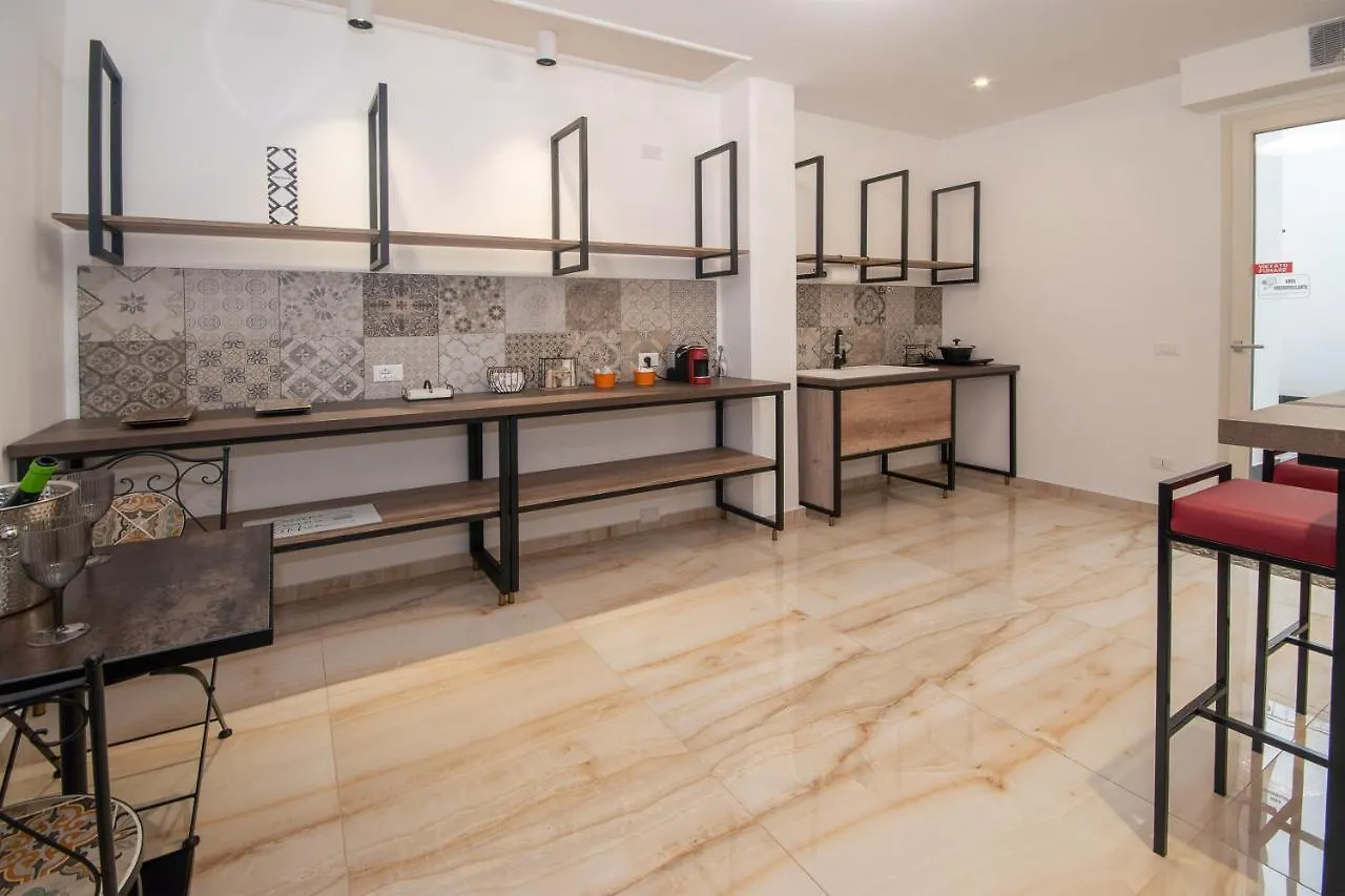 Diegohousesleepaway Vittoria Bed & Breakfast
